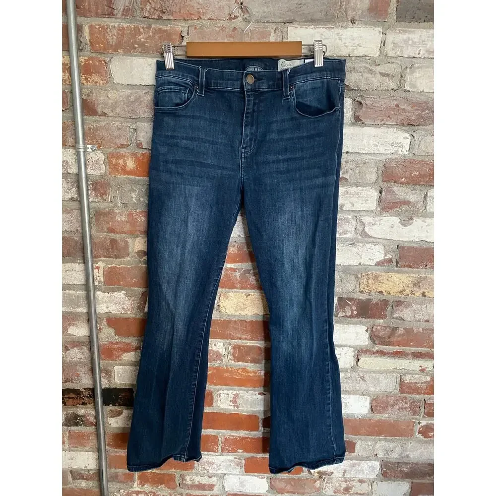 Cosmic Blue Love Women's Raw Hem Flare Jeans Dark Wash Size 31